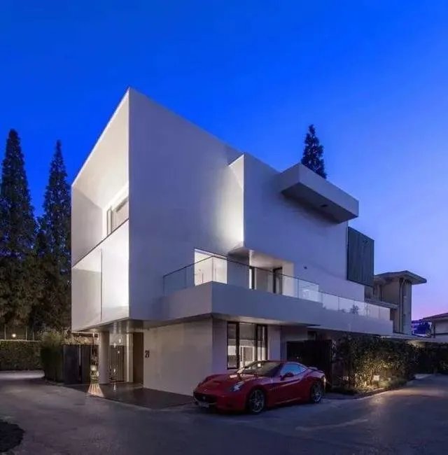 只有极简风才能hold住的豪品别墅，既美又有品！