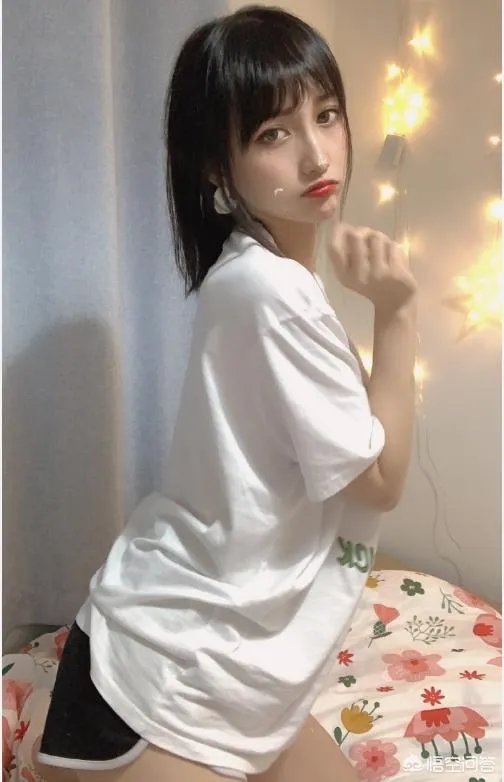 RNG再被爆出合同丑闻,女主持痛斥RNG断其电竞路:过程很扎心!你怎么看?