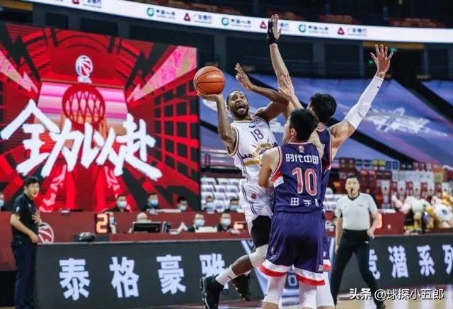 孙悦轮休,北控4分险胜广州,福格准四双,如何评价?