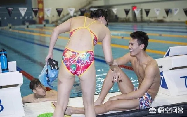 昔日的“洪荒少女”傅园慧现在做什么?还在做游泳运动员吗?