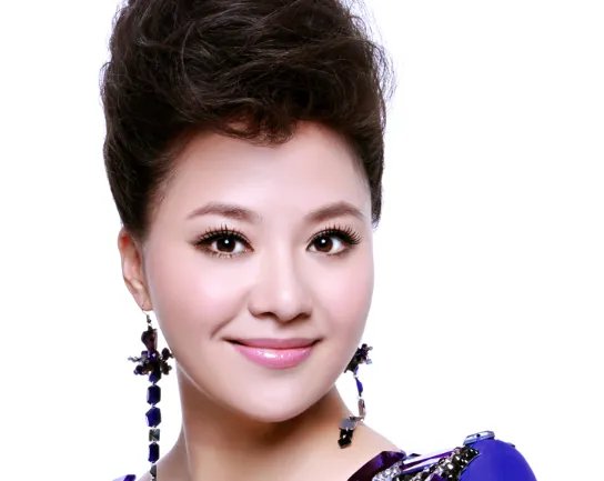 歌唱家王丽达:嫁给妈妈看中的女婿,婚后生一子,如今她还好吗?