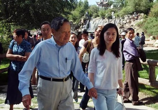 杨振宁遗产辟谣