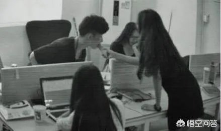 为什么夫妻两个不能在同一家公司上班?