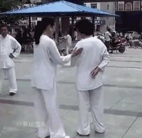 “武僧”一龙能打得过“太极宗师‘闫芳吗?