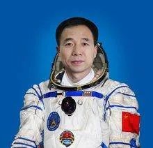 神舟9号的三名航天员分别是谁