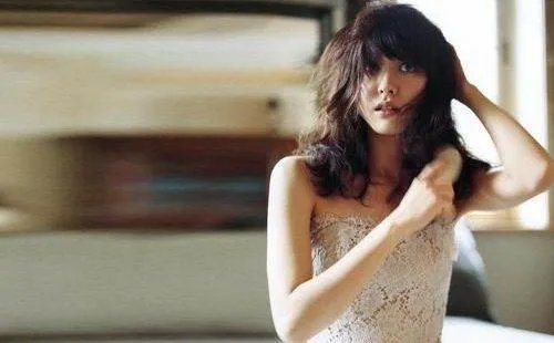 新垣结衣换脸郭德纲引发热议,为何新垣结衣在日本如此受人欢迎?