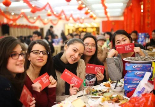 和中国人结婚能拿中国绿卡么 为什么说中国绿卡最难拿