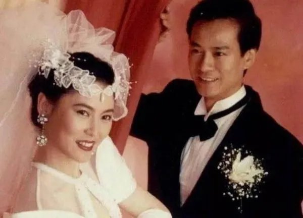 沈殿霞和郑少秋究竟是什么关系,他们之间有何恩怨纠葛?